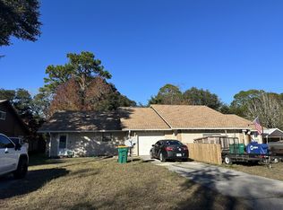 37 6th Ave, Shalimar, FL 32579