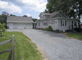 2252 Henrietta Rd, Martinsburg, PA 16662