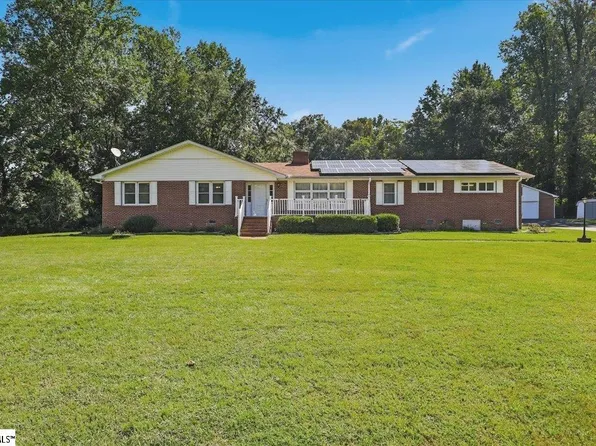 105 Lipscombe Dr, Travelers Rest, SC 29690