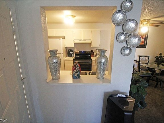 5th image of 220 Mission Newport Ln APT 206