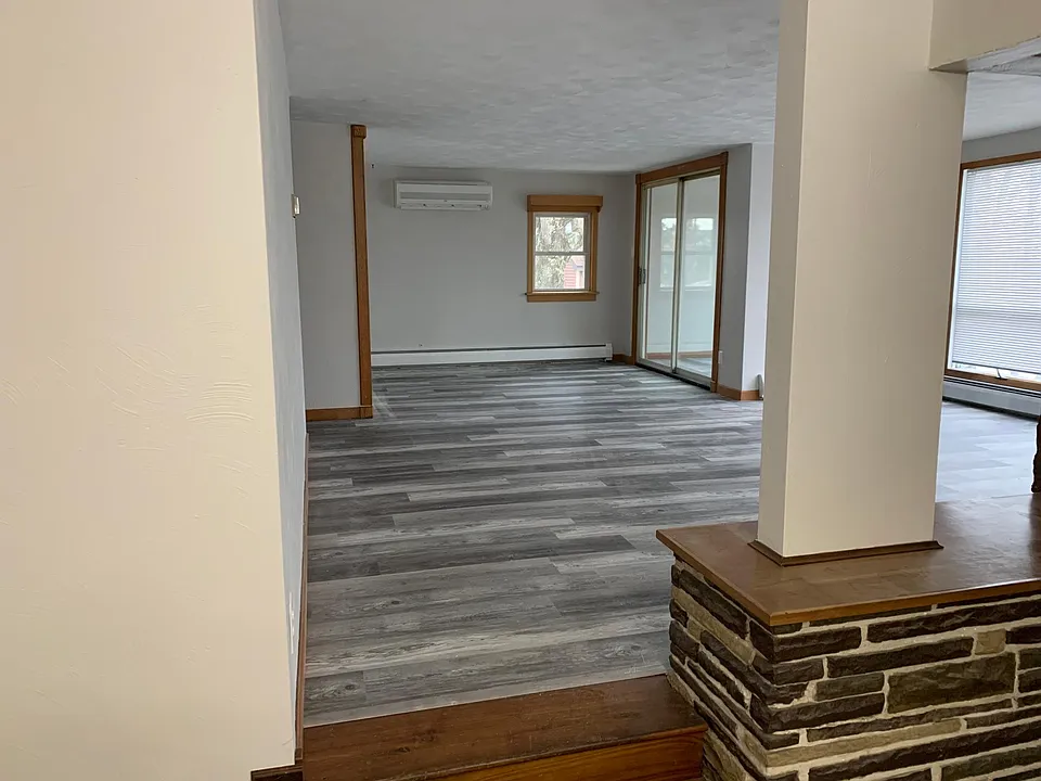 131 Oak Ln