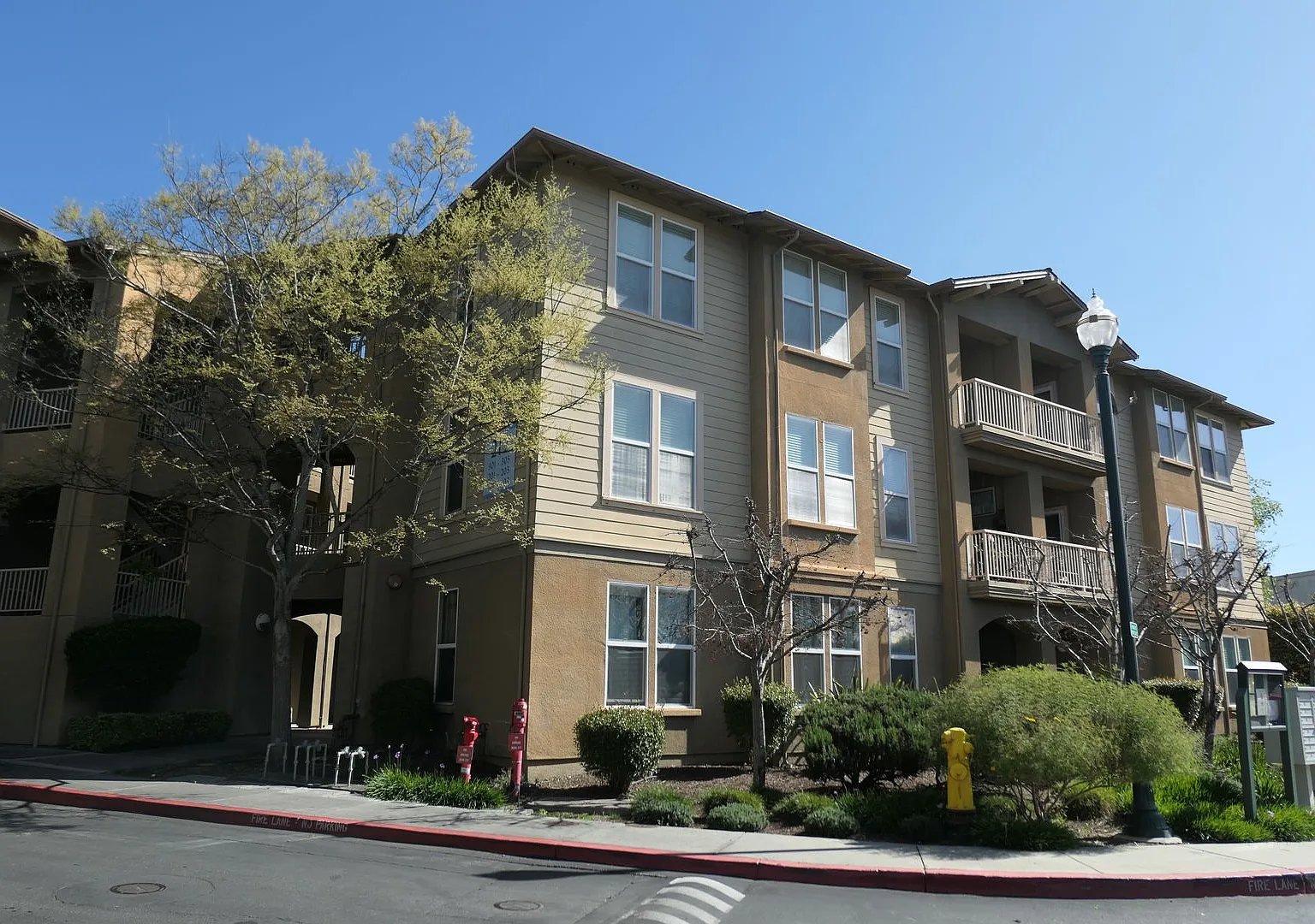 212 Pacifica Blvd #202. Watsonville, CA 95076 - Studio apartment — Photo 2