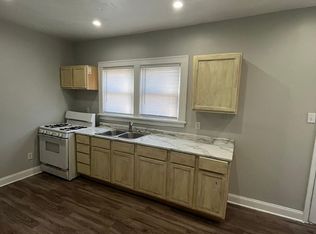820 Pierce St, Gary, IN 46402