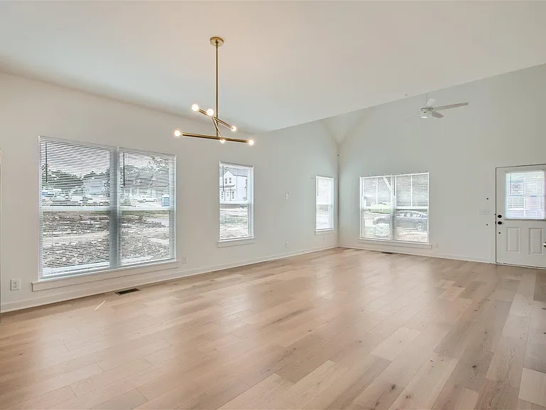 1140 Alcove Way — Photo 11