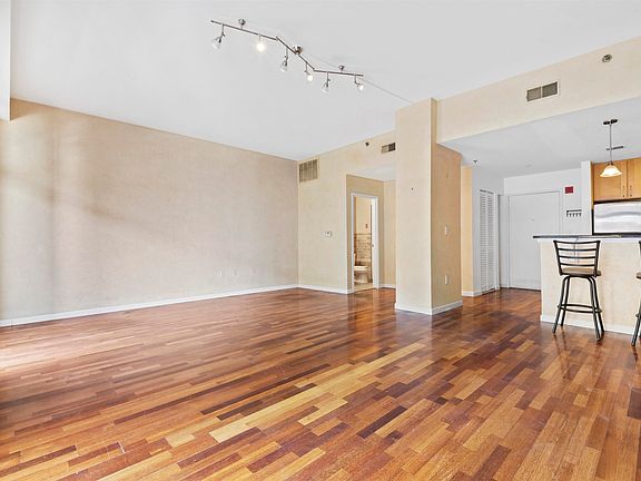 5th image of 700 1st St #16PN