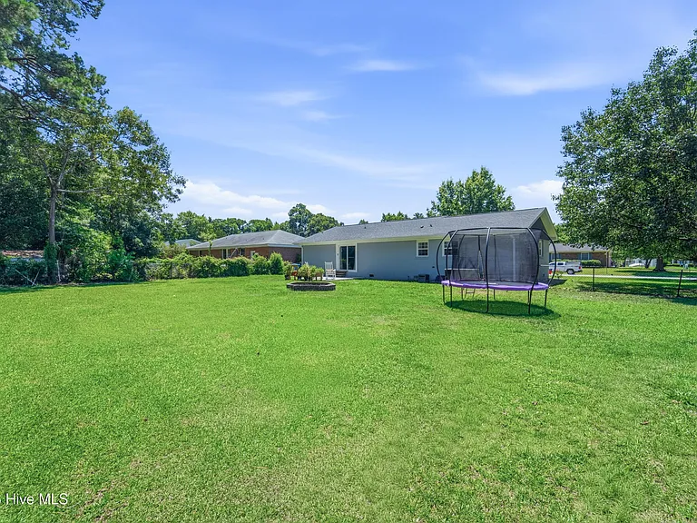 110 Estate Dr — Photo 21