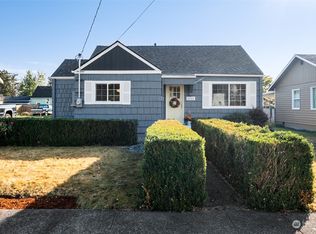 1221 Pioneer St, Enumclaw, WA 98022