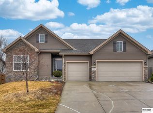 18907 Josephine St, Omaha, NE 68136