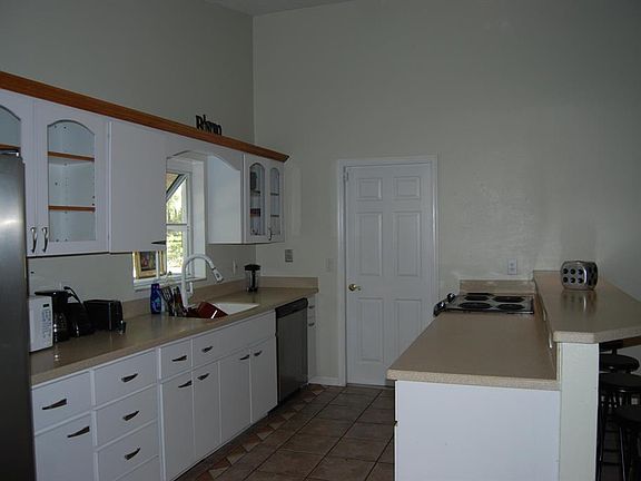 4th image of 47 Lake Wood Cir