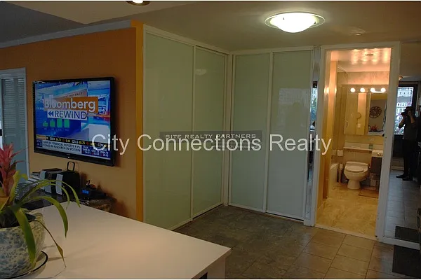 Rented by City Connections Realty | media 21