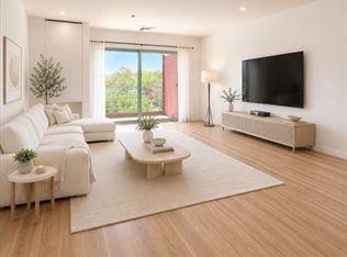 100 W Squantum St APT 516, Quincy, MA 02171