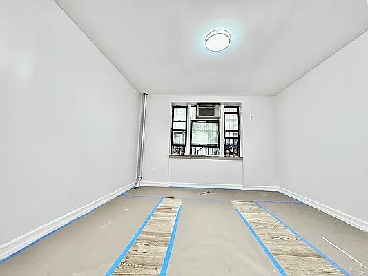 1st image of 715 W 172nd St #10