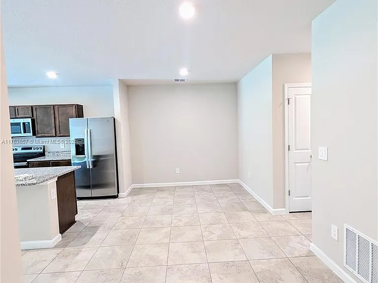 285 Raspberry Rd #0 — Photo 3