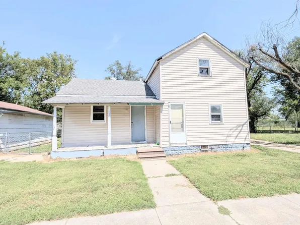 618 E 2nd Ave, Emporia, KS 66801