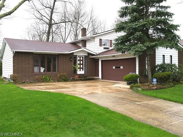 1st image of 33050 Cromwell Dr