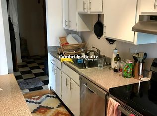 3 Calvin St #1T, Somerville, MA 02143