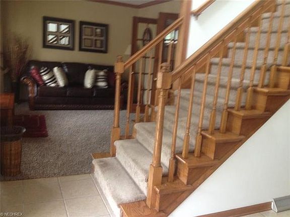 3rd image of 234 Bridgeport Dr
