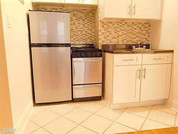 4th image of 345 W 85th St APT 36