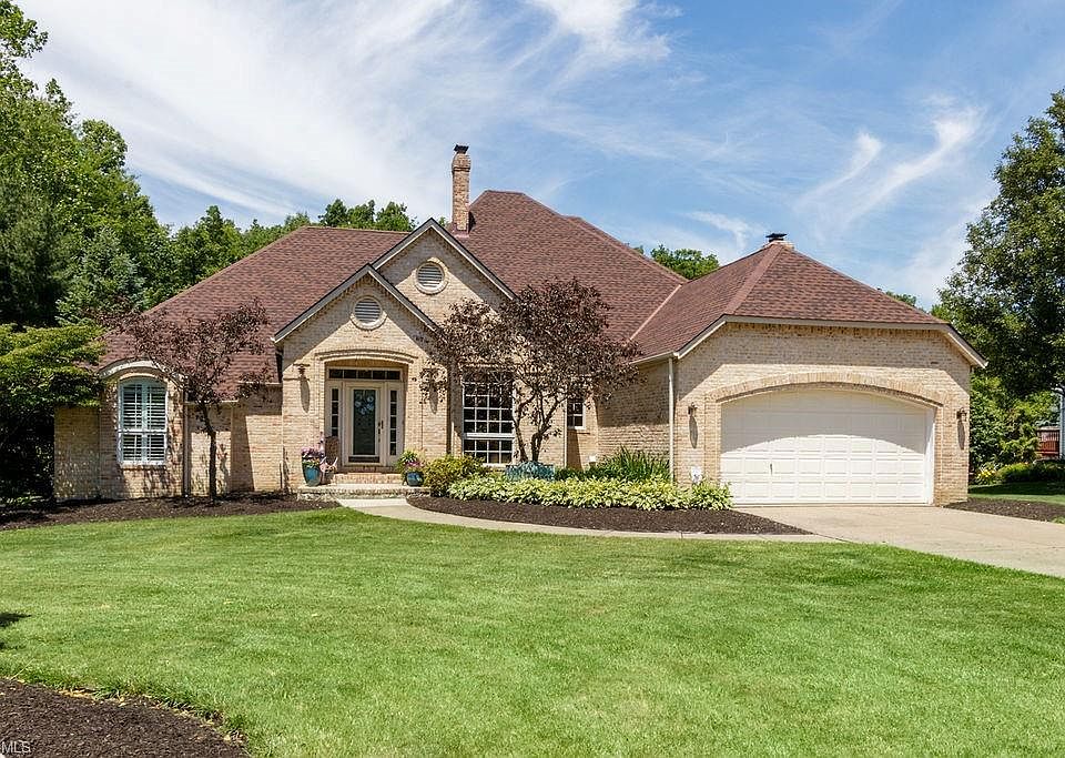 1st image of 10090 Weathersfield Dr