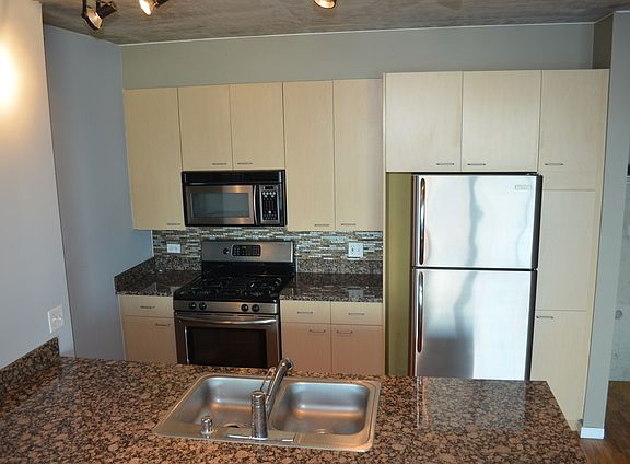 3rd image of 1845 S Michigan Ave Unit 609