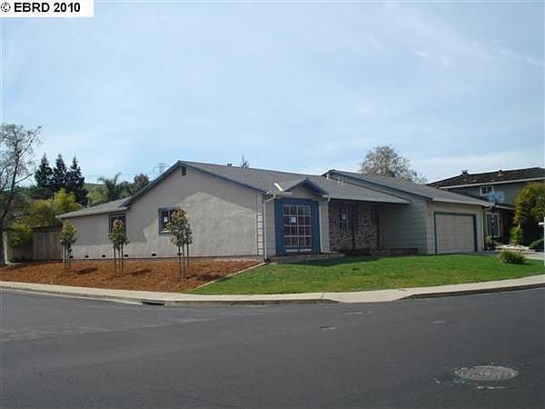 2nd image of 2311 Robles Dr