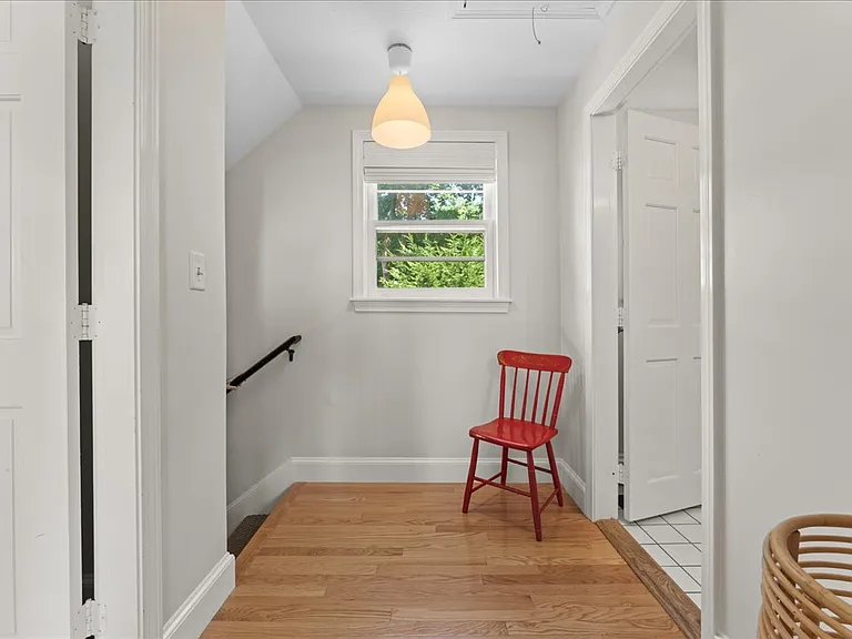 9 Priscilla Ave — Photo 31