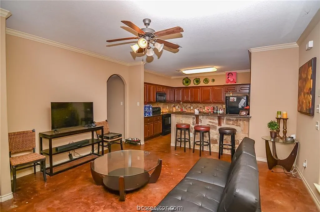 2 bed, 1623 sqft, $600 — Photo 2