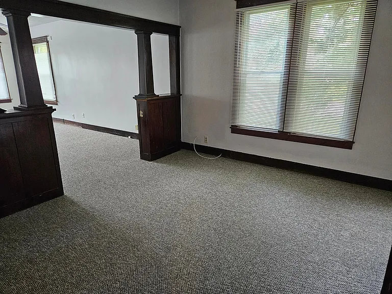 1203 Emerald Ave #1 — Photo 4