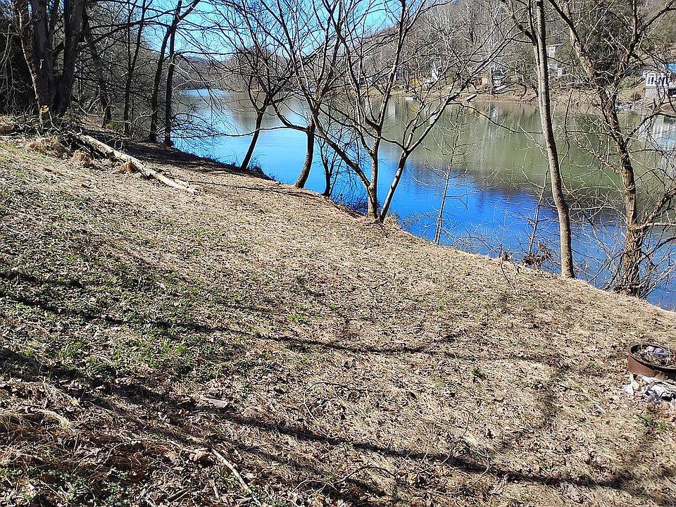 1st image of 34 Sandy Beach Rd