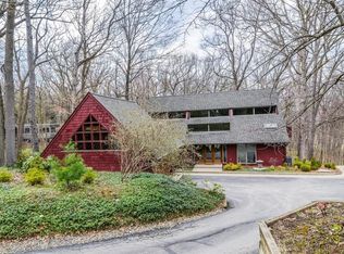 208 Orchard Hills Dr, Ann Arbor, MI 48104