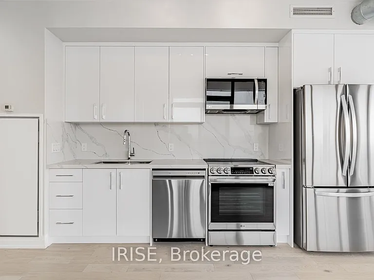 33 Mill St #1702 — Photo 12