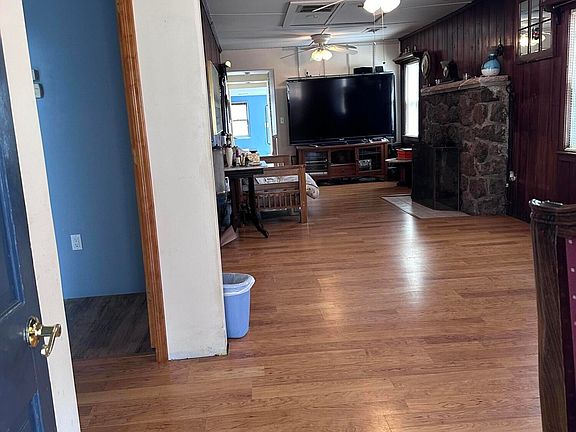 4th image of 420 Anthony Avenue