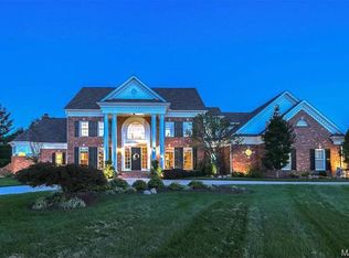 1170 Greystone Manor Pkwy, Chesterfield, MO 63005