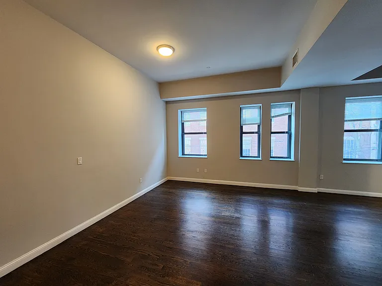 10 Merrymount Rd #302 — Photo 4