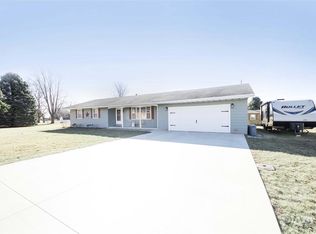 309 Dosher St, Congerville, IL 61729