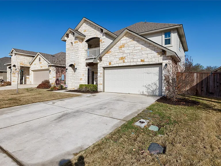 5901 Scenic Lake Dr — Photo 3
