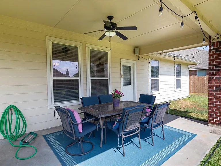 5902 Preserve Ln — Photo 31