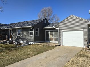 302 W 4th St, Bennett, IA 52721