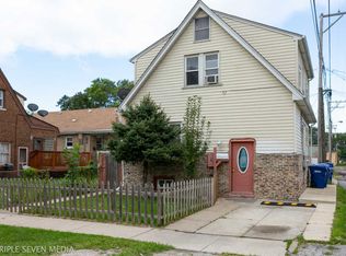 12118 Gregory St, Blue Island, IL 60406