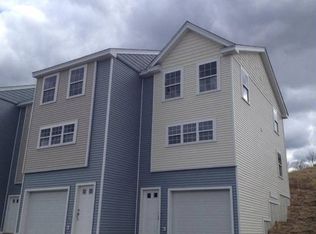 35 Mountain View Dr, Lebanon, NH 03766