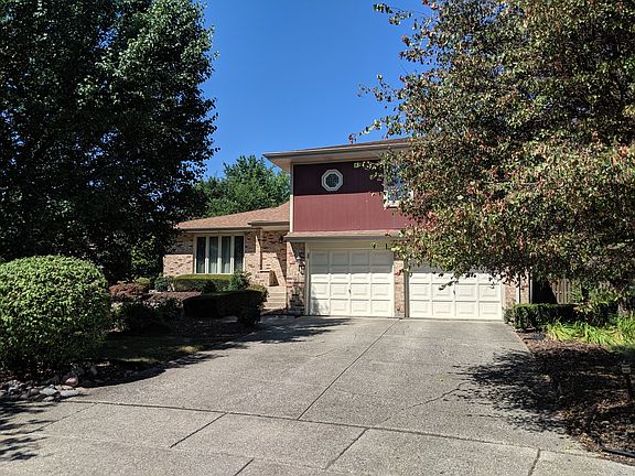 3rd image of 14326 Heatherwood Ct