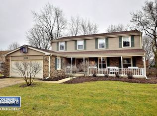 1424 Stonegate Rd, Naperville, IL 60540