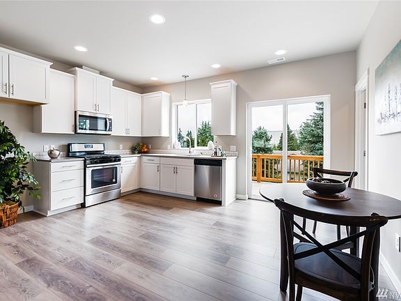 5th image of 4205 202nd Street Ct E #3