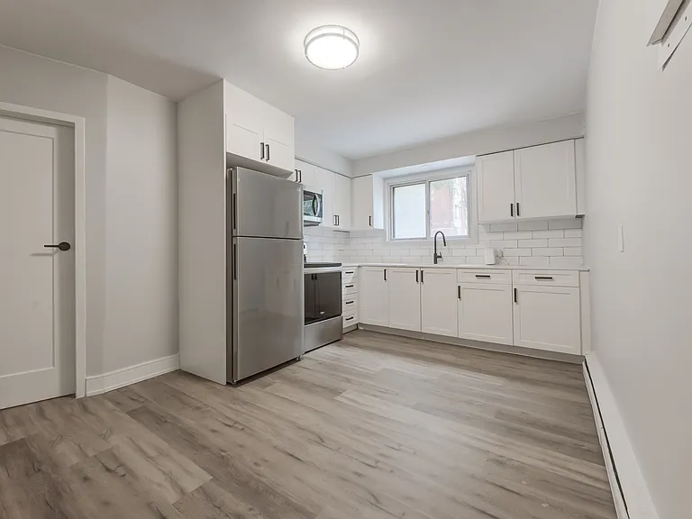 203 Mausser Ave #2 — Photo 2