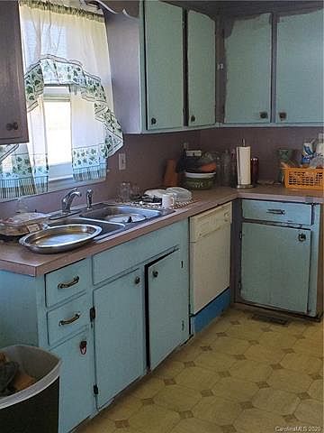 2nd image of 1523 Pondella Dr