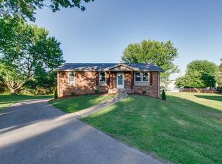 111 Fischer Ct, Springfield, TN 37172