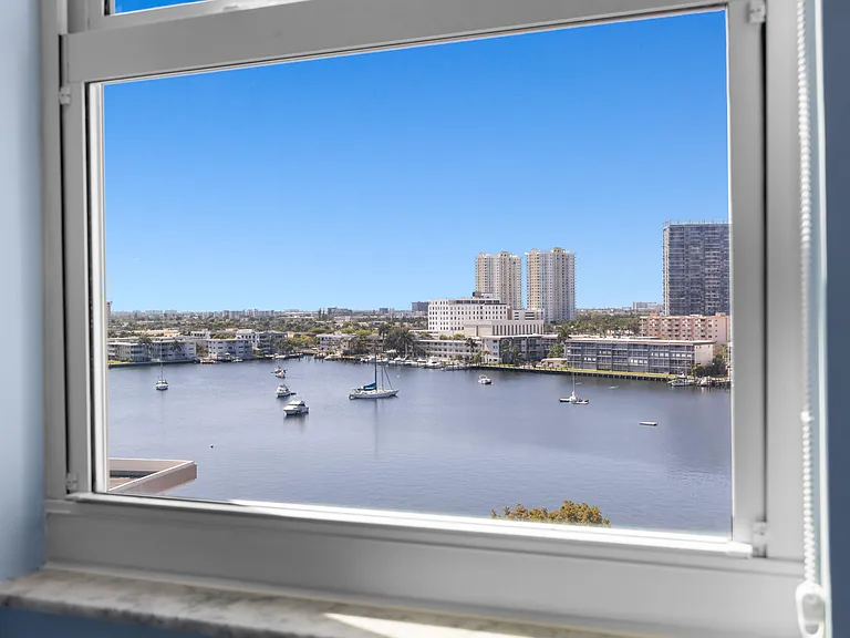 137 Golden Isles Dr #914 — Photo 28