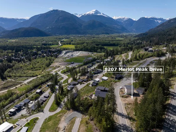 8207 Merlot Peak Dr, Pemberton, BC V0N 2L3