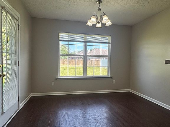 5th image of 15835 Mary Shell Dr