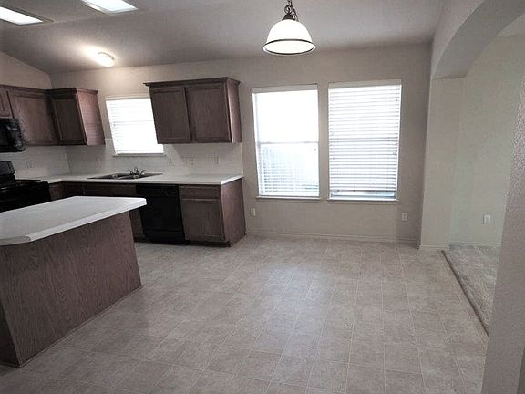 3rd image of 14424 Mowsbury Dr